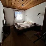 кондеви къщи בית הארחה Kovačevica