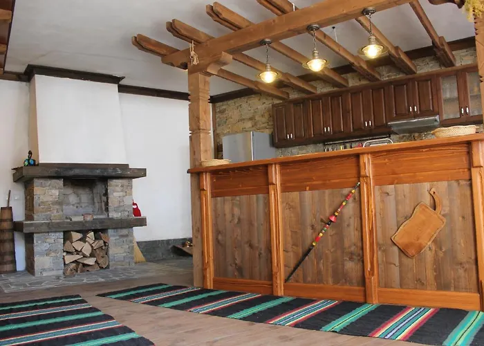 кондеви къщи Guest house *