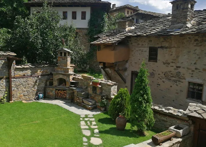 Guest house кондеви къщи