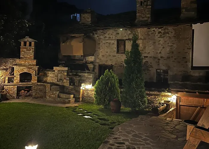 Guest house кондеви къщи