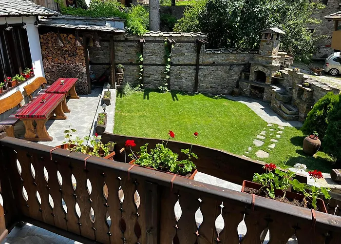 Guest house кондеви къщи Kovacevica