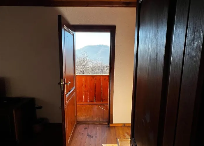 Guest house кондеви къщи Kovacevica