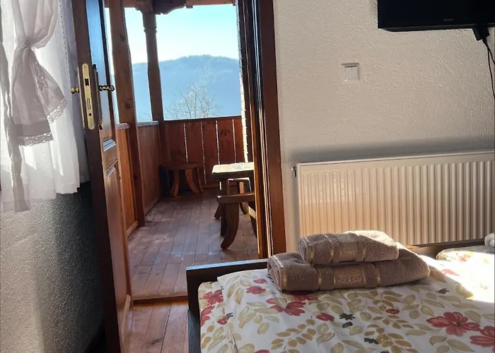 Guest house кондеви къщи Kovacevica