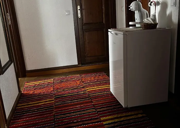 Guest house кондеви къщи Kovacevica