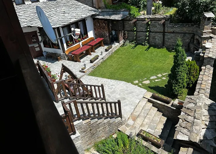 кондеви къщи Guest house *