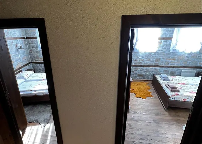 кондеви къщи * Kovacevica