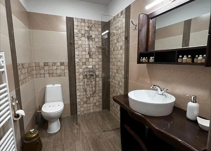 Guest house кондеви къщи