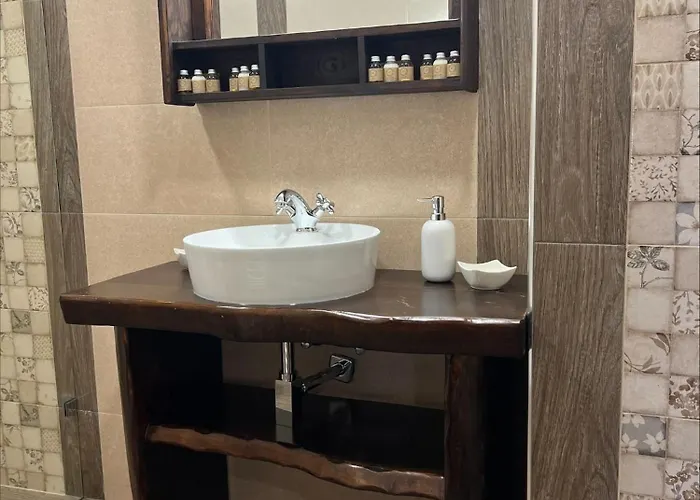 кондеви къщи Guest house *