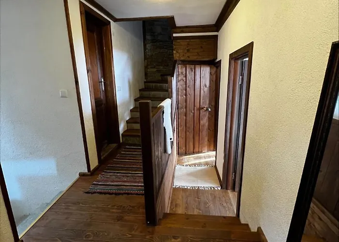 Guest house кондеви къщи *