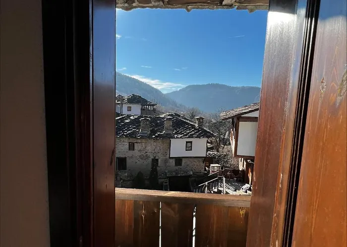 Guest house кондеви къщи Kovacevica